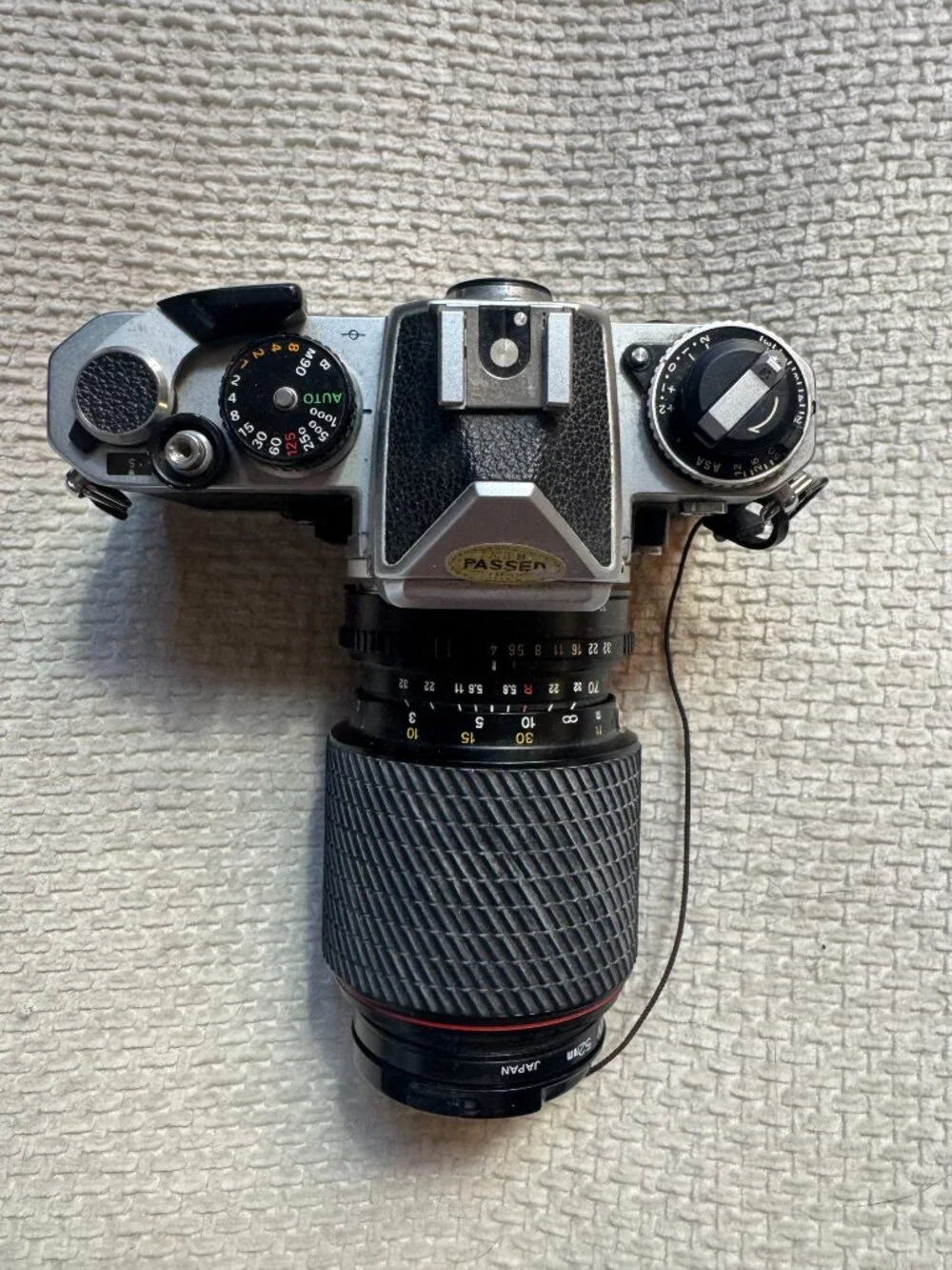 Vintage Nikon FE 35mm Film SLR Camera w/ Tokina SD 70-210mm f/4-5.6 Zoom Lens